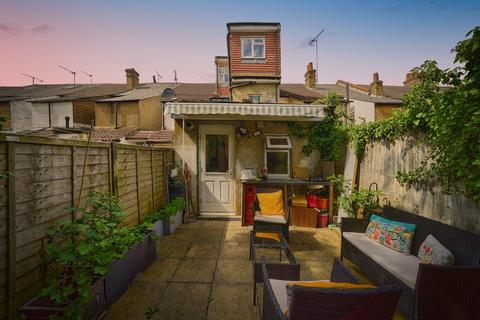 5 bedroom terraced house for sale, St. Marys Road, Watford