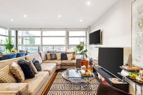 3 bedroom flat for sale, Buckingham Palace Road, London SW1W