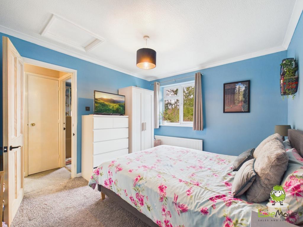 Ewe Move Estate Agents Basingstoke - Ajax Close -Be
