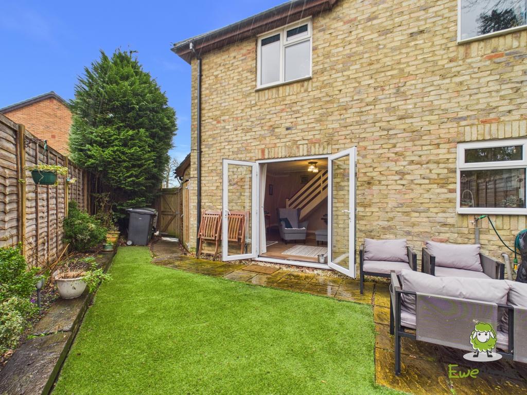 Ewe Move Estate Agents Basingstoke - Ajax Close -Ga