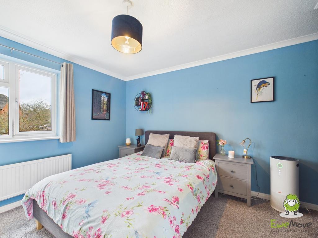 Ewe Move Estate Agents Basingstoke - Ajax Close -Be