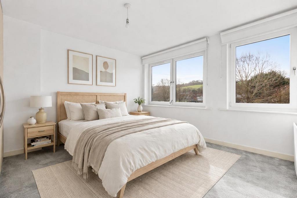 Principal Bedroom (VT)