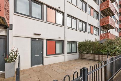 undefined, London Road, High Wycombe HP11