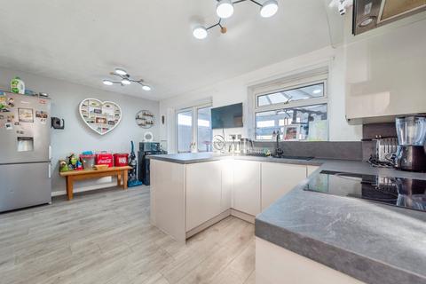 undefined, Sunningdale, Grantham