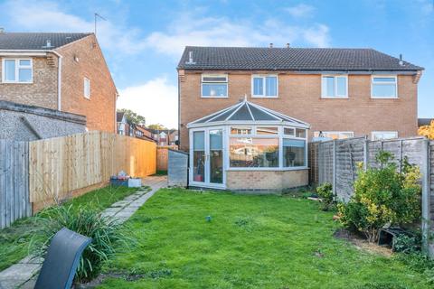 undefined, Sunningdale, Grantham