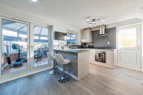 undefined, Sunningdale, Grantham