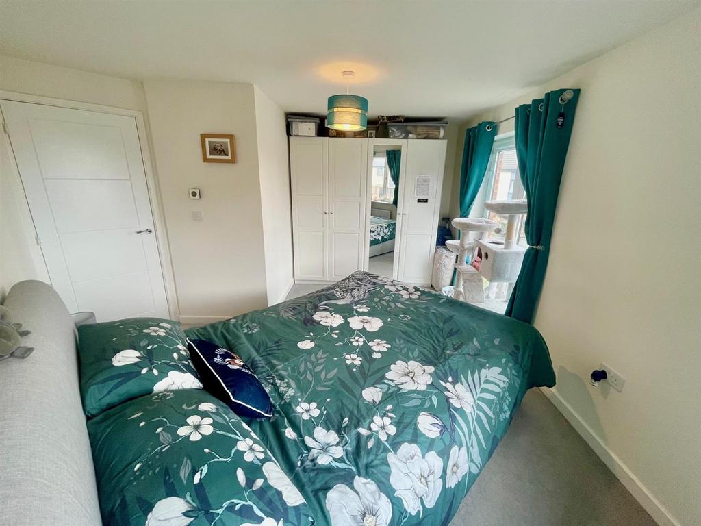 Bedroom 1.1.jpg