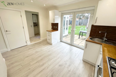 undefined, Chigwell IG7