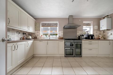 4 bedroom detached house for sale, Primrose Way, Stamford