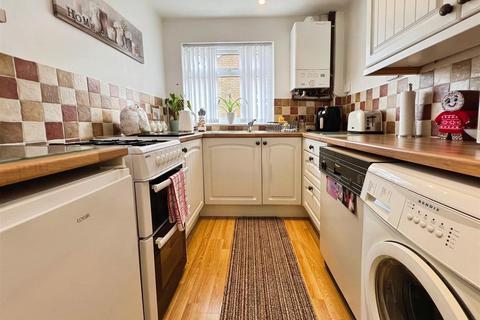 1 bedroom apartment for sale, Eccles Court, Bradford BD2