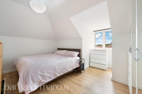 1 bedroom flat for sale, Schoolgate Drive, Morden