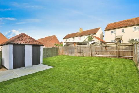 3 bedroom semi-detached house for sale, Becclesgate, Dereham