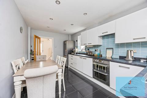 3 bedroom semi-detached house for sale, Eldred Avenue, Brighton