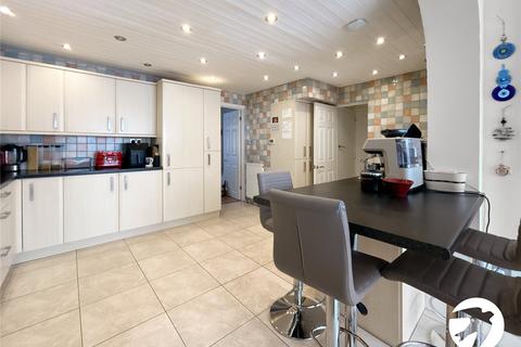 5 bedroom end of terrace house for sale, Sycamore Avenue, Sidcup, DA15