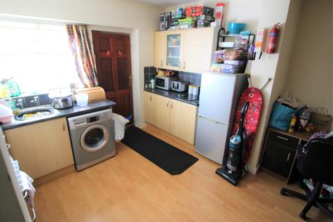 2 bedroom terraced house for sale, Lumn Road, Hyde, SK14