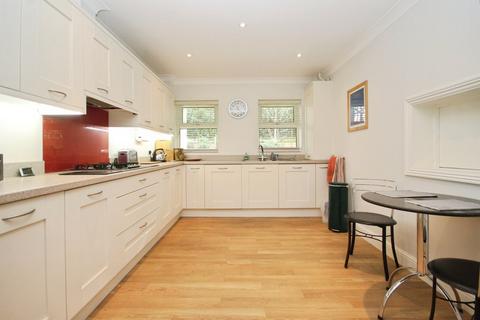 2 bedroom ground floor flat for sale, Wilderton Road West, BRANKSOME PARK, BH13