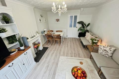 2 bedroom semi-detached house for sale, Aldcliffe Crescent, Doncaster