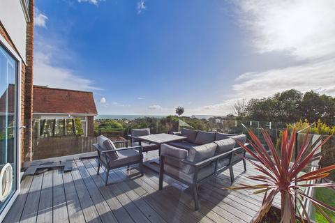 4 bedroom detached house for sale, Winsu Avenue, Preston, Paignton