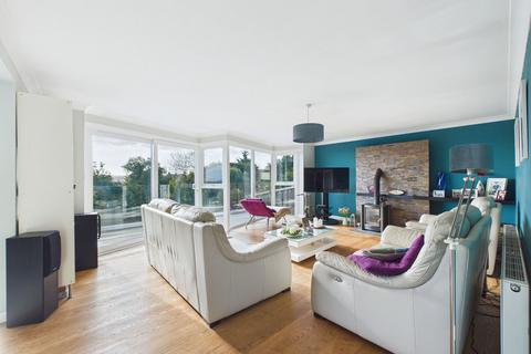 4 bedroom detached house for sale, Winsu Avenue, Preston, Paignton