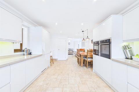 4 bedroom detached house for sale, Shipdham Road, Dereham