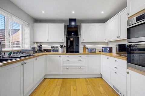3 bedroom terraced house for sale, Harrow Close, Ashby-De-La-Zouch