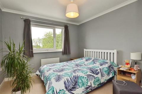 2 bedroom flat for sale, Wodell Drive, Wolverton, Milton Keynes