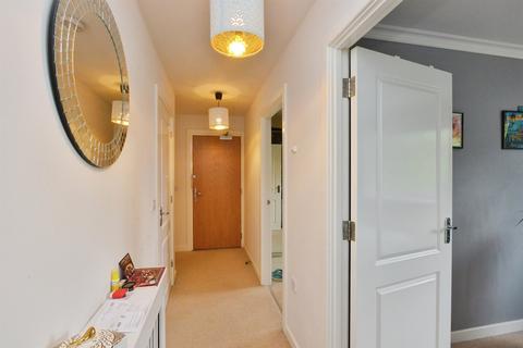 2 bedroom flat for sale, Wodell Drive, Wolverton, Milton Keynes