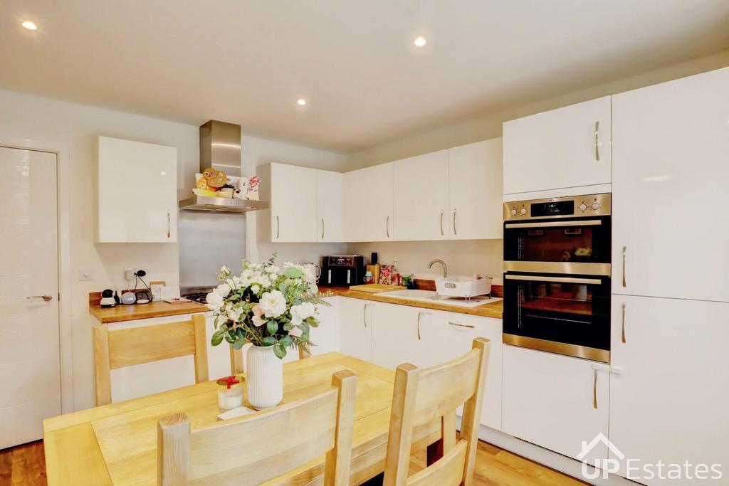 Kitchen/ Diner