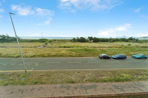 2 bedroom flat for sale, Blakes Way, Eastbourne