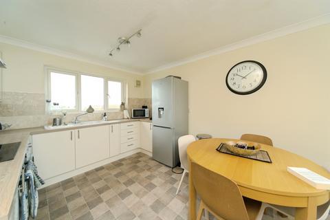 2 bedroom flat for sale, Blakes Way, Eastbourne