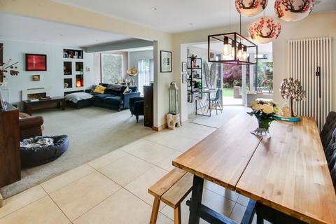 5 bedroom detached house for sale, Holtye Road, East Grinstead, RH19