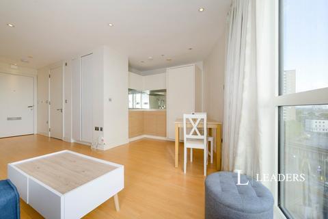 Studio to rent, No 1 Gunwharf Quays, Portsmouth, PO1