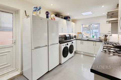 1 bedroom in a house share to rent, Chichester Road, Portsmouth, PO2