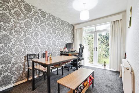 5 bedroom end of terrace house for sale, Garth Walk, Leeds