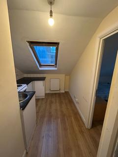 1 bedroom flat to rent, 2 Wolverton Gardens, London, W6