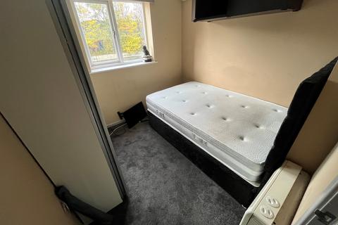 undefined, The Moorings, Oldbury