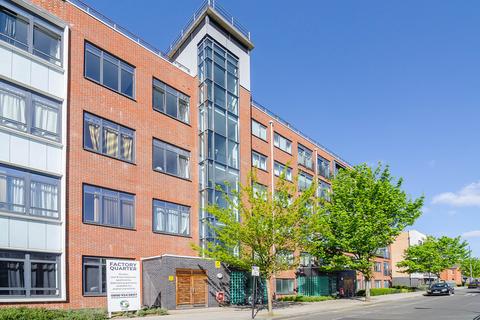 2 bedroom apartment to rent, Larden Road London W3 EPC C