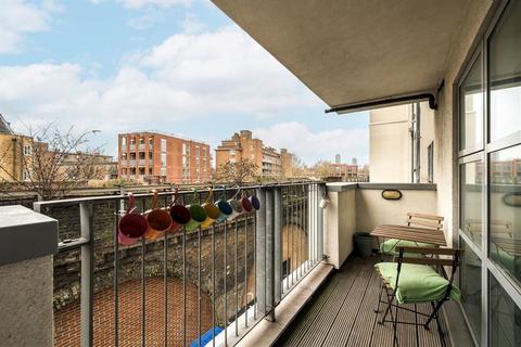 1 bedroom flat to rent, Bethwin Road, London SE5