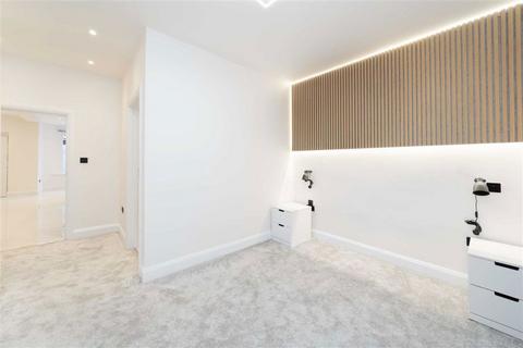 1 bedroom flat to rent, Old Brompton Road, London SW5