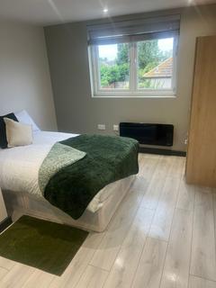 1 bedroom in a house share to rent, Lambs Lane South, Rainham, RM13