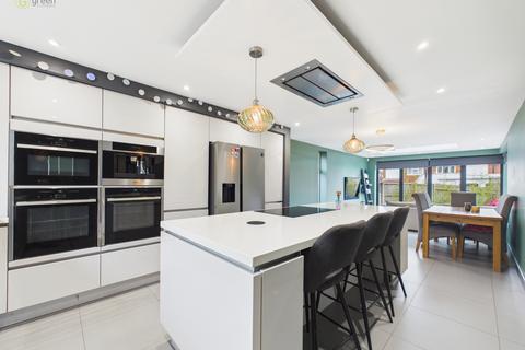 5 bedroom link detached house for sale, Clarence Road, Sutton Four Oaks, Sutton Coldfield, B74