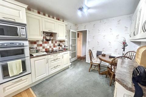 2 bedroom semi-detached bungalow for sale, Franklyn Avenue, Seaton Sluice, Whitley Bay, Northumberland, NE26 4JB