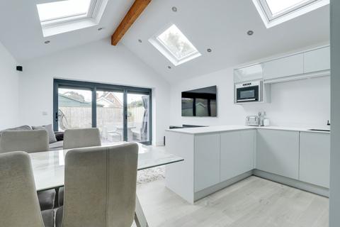 undefined, Banbury Avenue, Nottingham NG9
