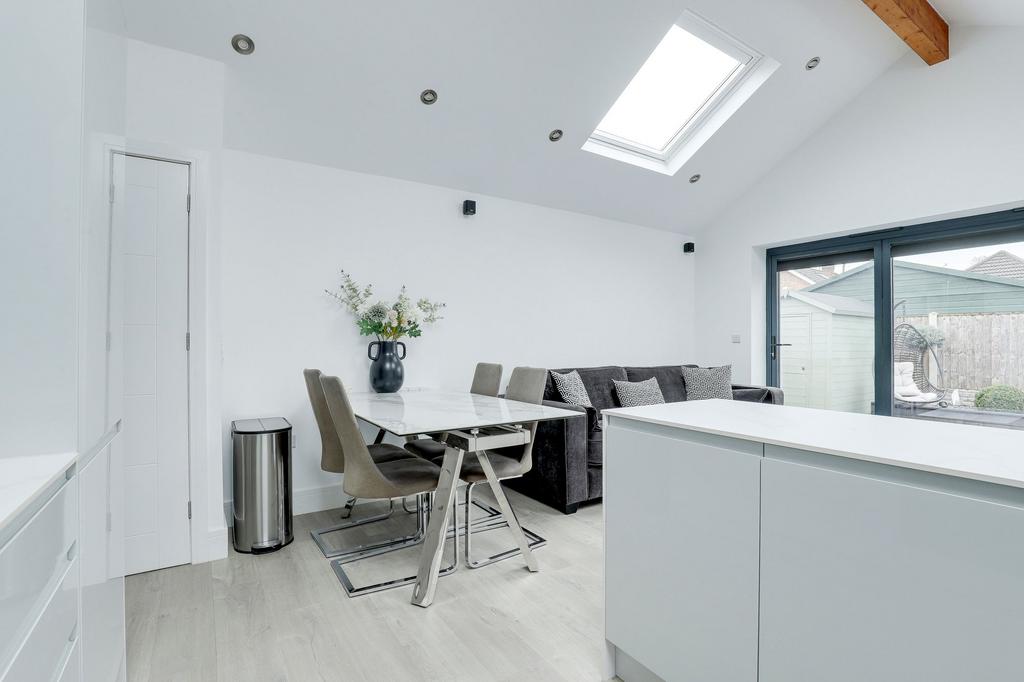 Kitchen & Open-Plan Living
