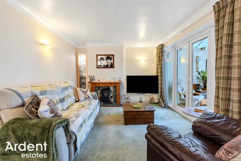 3 bedroom terraced house for sale, Shelley Close, Maldon