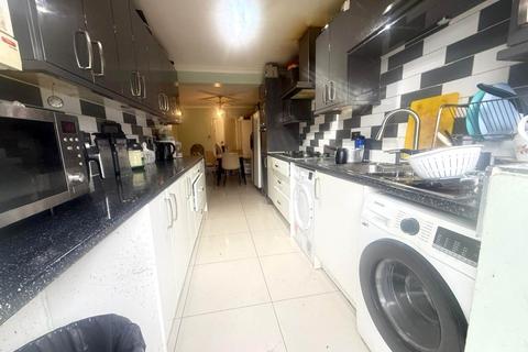 undefined, East Avenue, Hayes