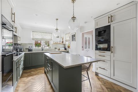 4 bedroom townhouse for sale, Rowlands Square, Petersfield