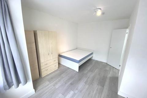 House share to rent, Leavesden Road, Watford