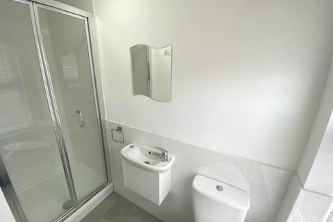 House share to rent, Leavesden Road, Watford
