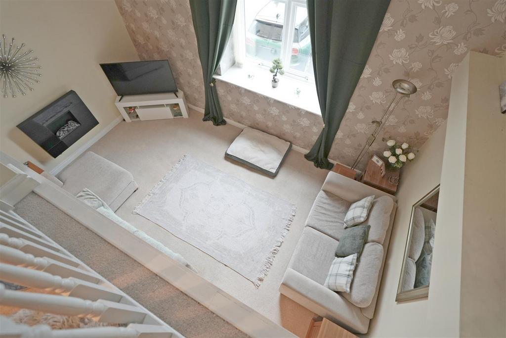 DSC01050 E.jpg